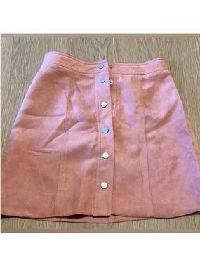H&M Button mini Skirt in Soft Pink peach color Suede feeling fabric A line